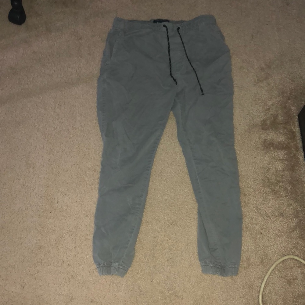 Grey, medium men’s cargo pants